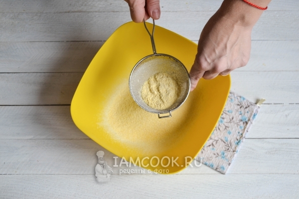 Просеиваем кукурузную муку
