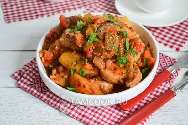 Азу из индейки в мультиварке