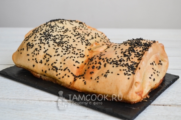 Готовое мясо в тесте, запеченное в духовке