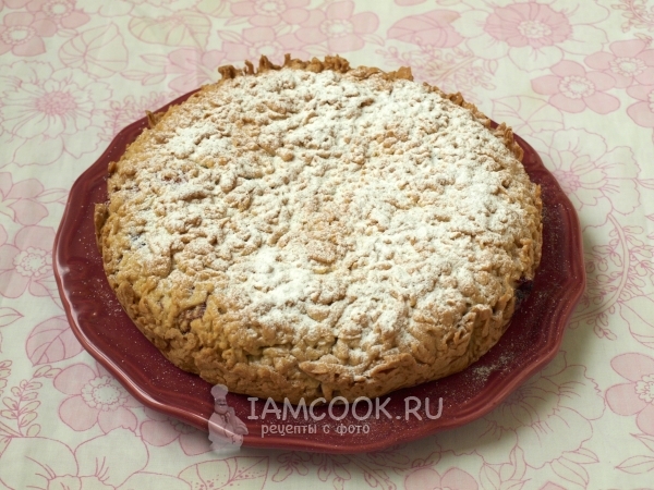 Тёртый пирог с вишней