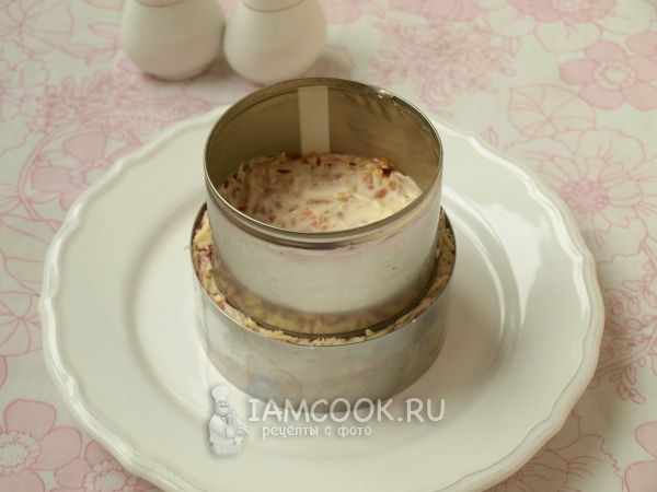 Поставить кольцо меньшего диаметра