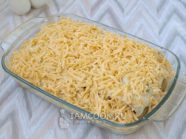 Посыпать сыром