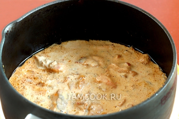 Потушить мясо в соусе