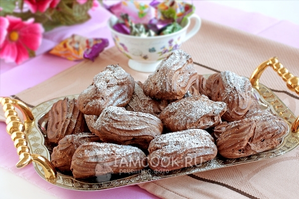 Фото шоколадных эклеров