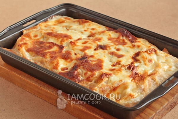 Фото пирога из лаваша с курицей и сыром