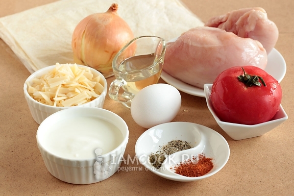 Ингредиенты для пирога из лаваша с курицей и сыром