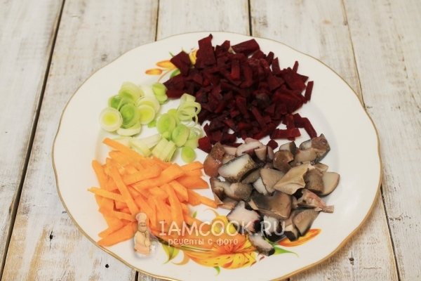 Порезать овощи и грибы