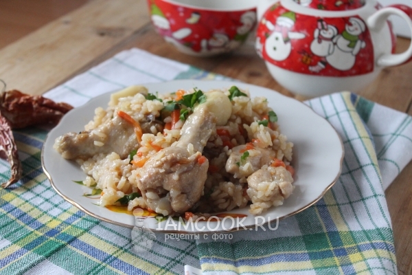 Фото узбекского плова с курицей в казане