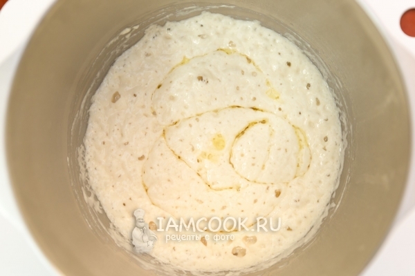 Добавить сахар, соль и масло