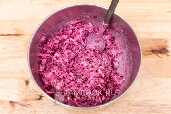 Размешать салат