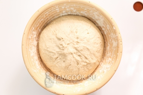 Выложить в форму тесто