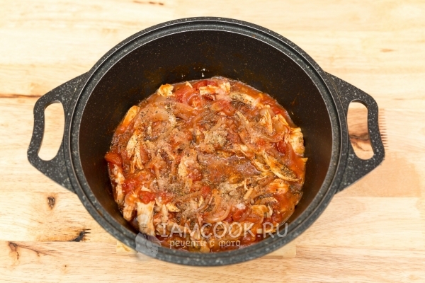 Протушить томатный соус