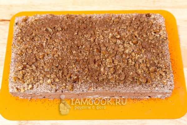 Фото вафельного торта с шоколадом и ликером