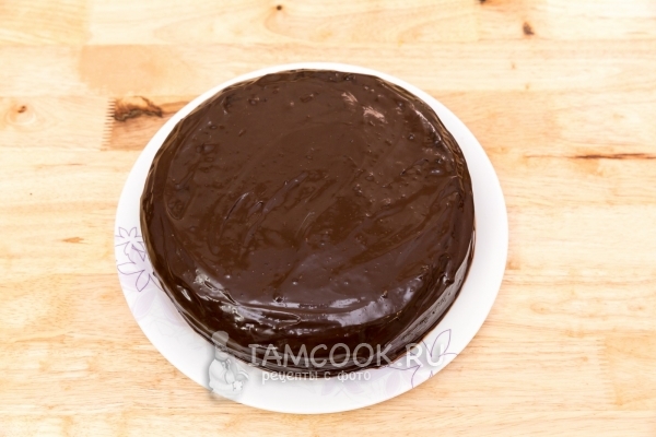 Обмазать торт ганашем