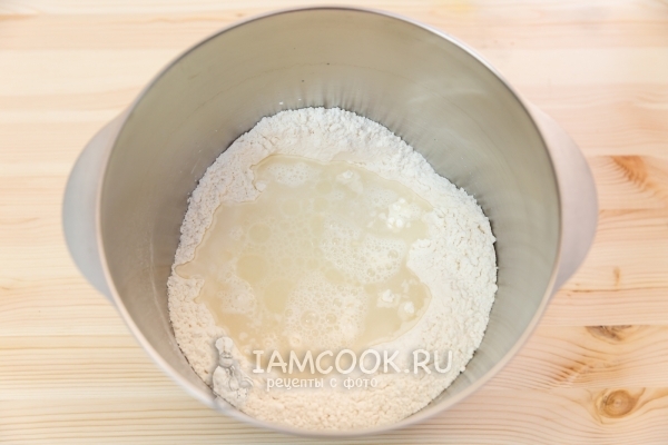 Соединить ингредиенты для теста