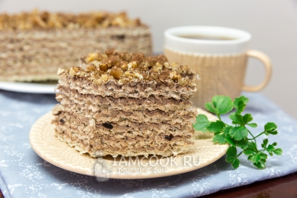 Рецепт вафельного торта с шоколадом и ликером