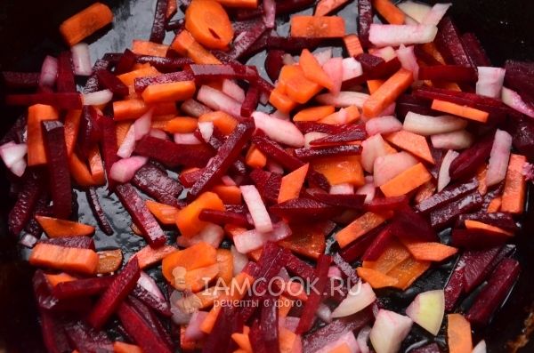 Обжарить овощи