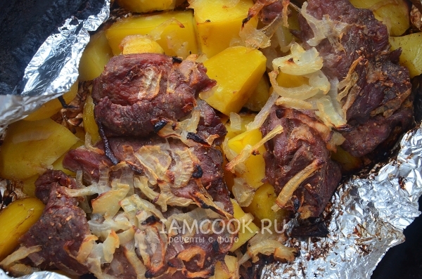 Говядина с картошкой в фольге в духовке