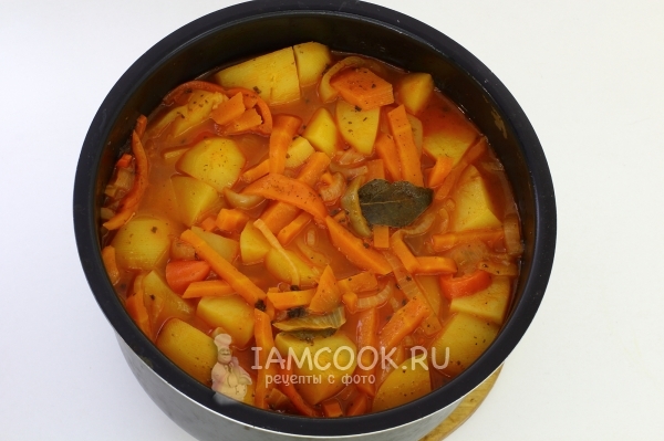 Фото тушеной картошки в скороварке