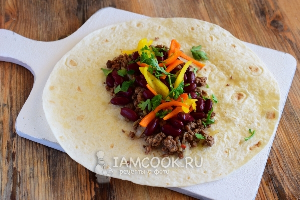 Добавить зелень и перец