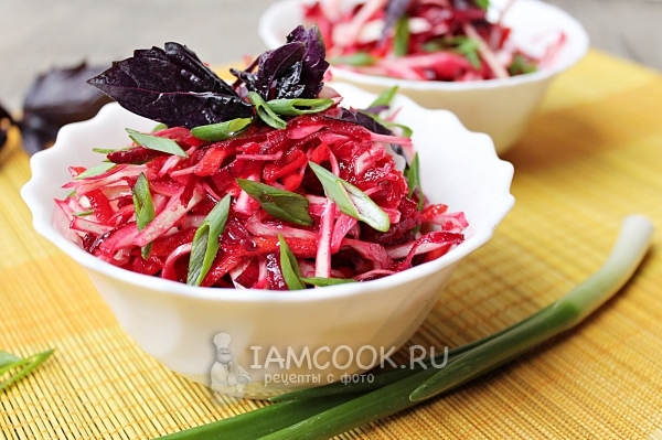 Рецепт салата из свежей свеклы, моркови и капусты