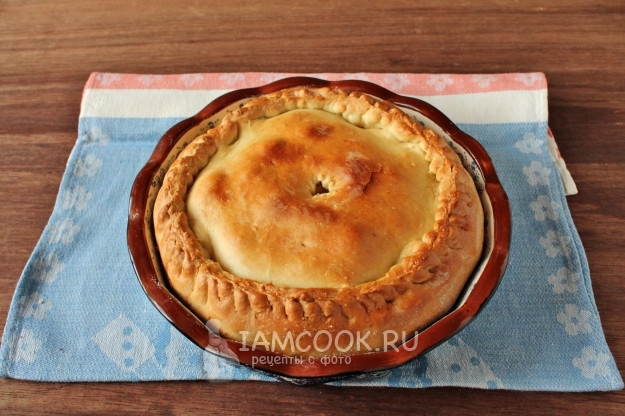 Готовый пирог с консервированной горбушей