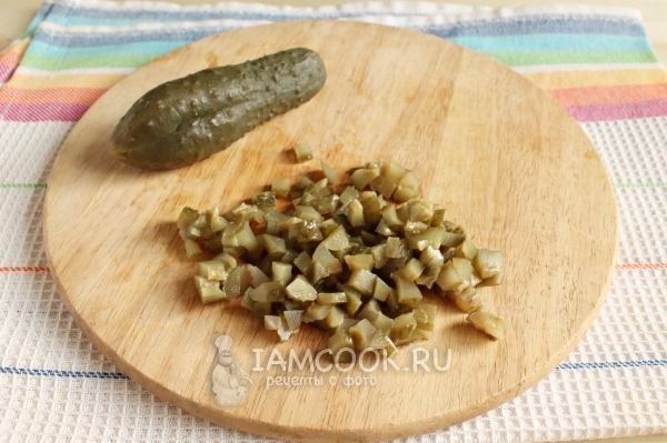 Порезать огурец