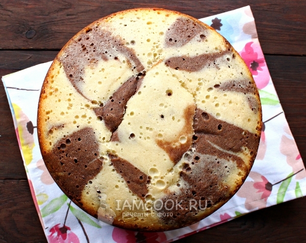 Фото мраморного кекса в мультиварке