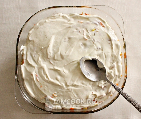 Смазать сметаной