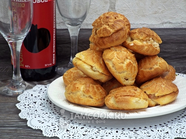 Рецепт профитролей с начинкой из красной рыбы