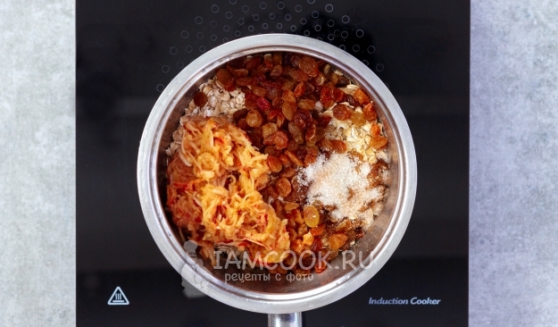 Добавить геркулес, изюм и соль