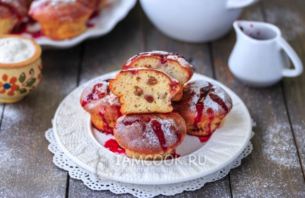 Фото сырников с изюмом в духовке