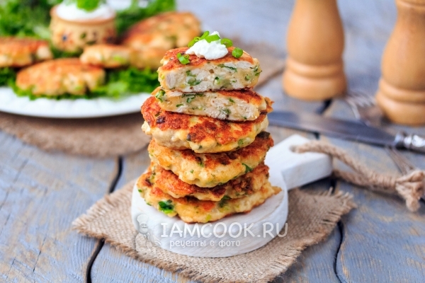 Рецепт куриных оладий с сыром и зеленью