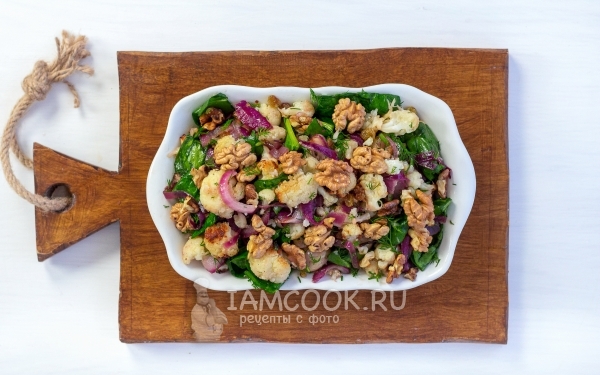 Теплый салат из цветной капусты