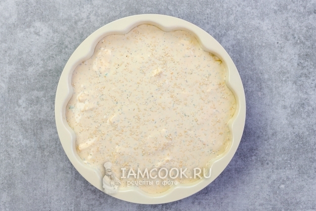 Залить начинку тестом