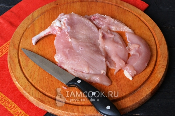 Отрезаем часть грудки