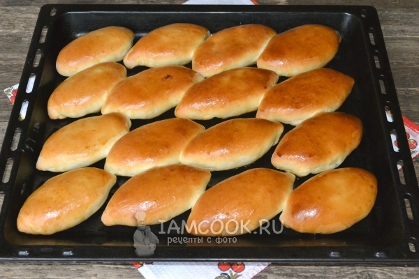 Пирожки с курицей и картошкой в духовке