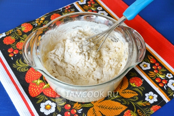 Размешать тесто