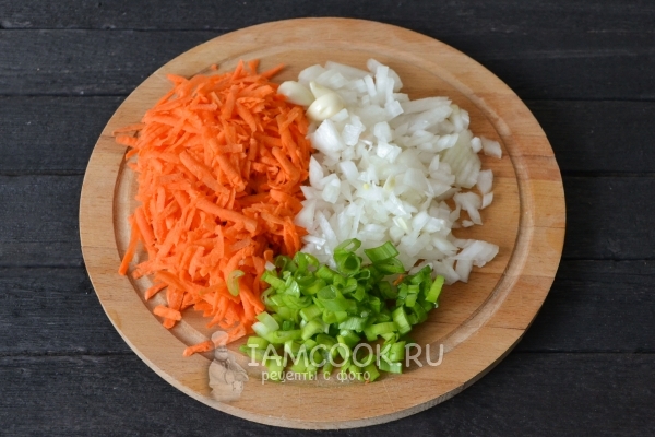 Измельчаем овощи