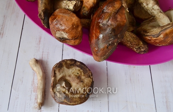 Почистить грибы