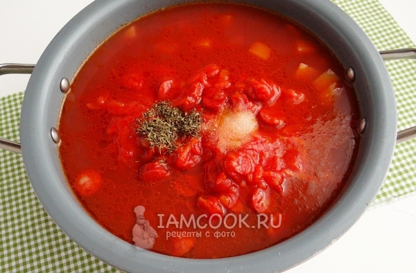 Добавить обжарку, соль и тимьян