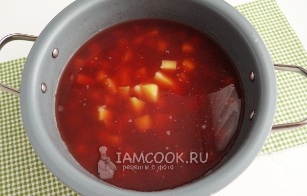 Положить картофель