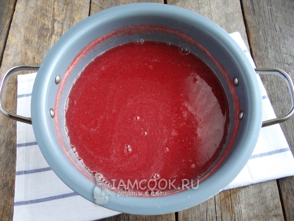 Дать желатину набухнуть