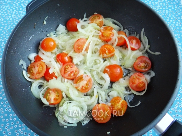 Обжарить овощи