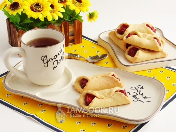 Рецепт печенья с клубникой и творогом