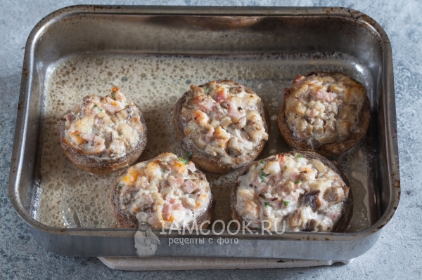 Запечь грибы в духовке