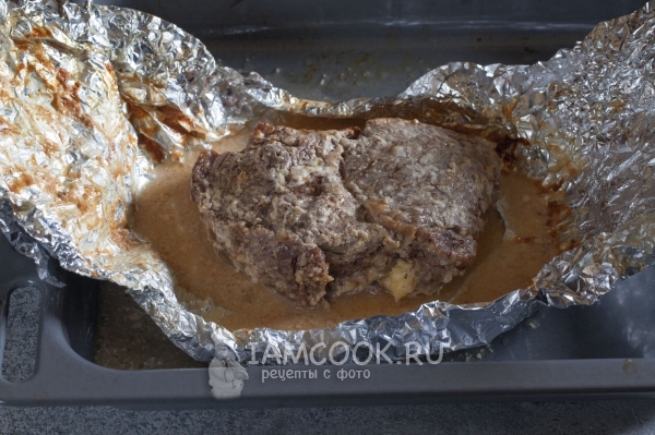 Говядина в майонезе в духовке