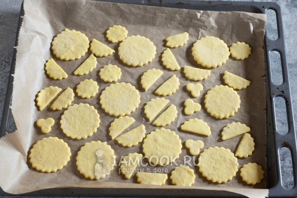 Положить заготовки на пергамент