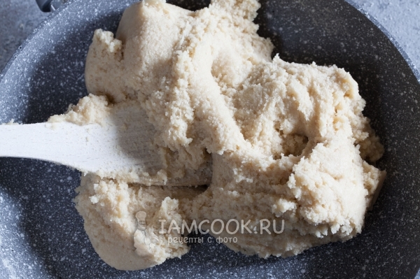 Месим марципан