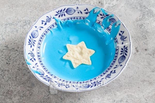 Окунуть звездочки в глазурь